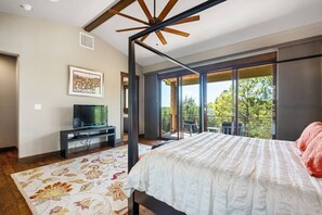 5 bedrooms, iron/ironing board, travel cot, WiFi