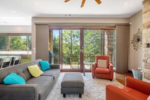 Smart TV, DVD player