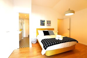 3 bedrooms, soundproofing, iron/ironing board, free WiFi - Canal 1 Apartment (Porto)