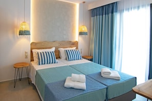 2 bedrooms, in-room safe, iron/ironing board, free WiFi
