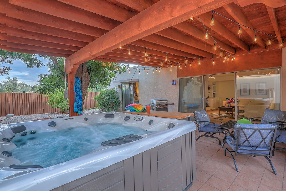 The "Sun Flower" a Mid-Century Modern Vacation Home