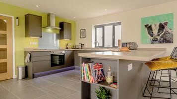 Dishwasher, freezer