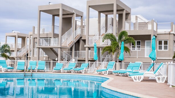 Outdoor pool - Imperial Bay Residences (Basseterre)