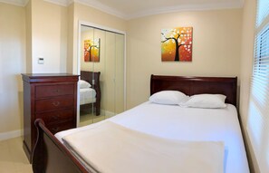 1 bedroom, individually decorated, individually furnished, desk