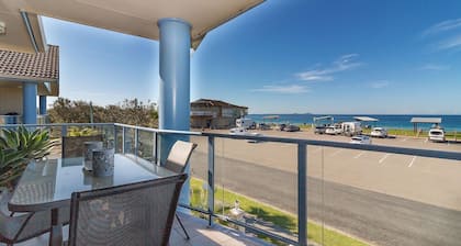 Nautilus 6 Beach Front Bliss