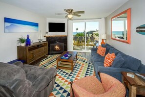 TV, peis, DVD-spiller og fotballspill