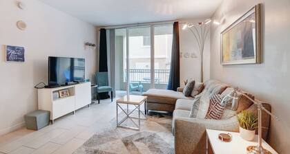 Amazing one-bedroom in Casa Costa Luxury condo! BEACH PASS INCLUDED!