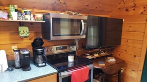 Kaffetrakter/tekoker, mikrobølgeovn, ovn og kokeplater