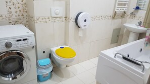 Ducha, artículos de tocador gratuitos, secador de pelo, jabón