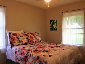 4 bedrooms, desk, iron/ironing board, free WiFi - Peaceful> Restful> Retreat-Getaway (Alba)