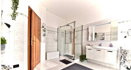 Moderne Wohnung zwischen Mailand und Como