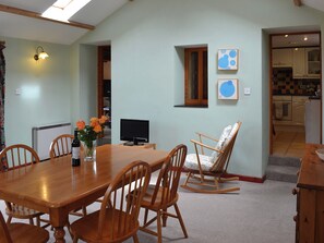 Dining - 3 bedroom accommodation in Trewellard, near Penzance (Trewellard, near Penzance)