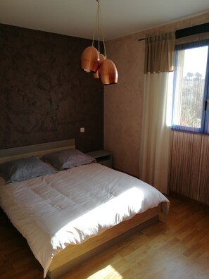 2 bedrooms, iron/ironing board, WiFi - Comfort and tranquility (Telgruc-sur-Mer)