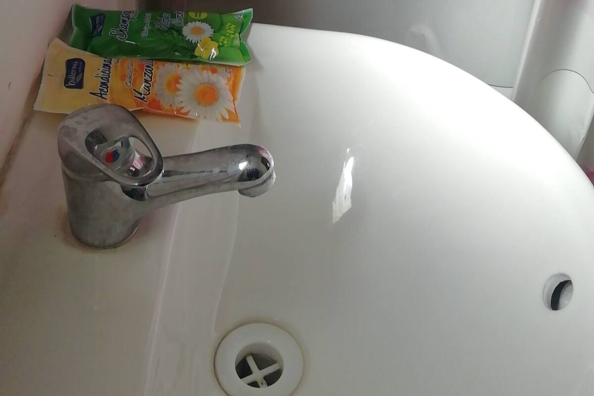 Shower, towels, soap, shampoo