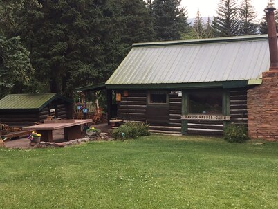 Cross Creek Ranch log home hideaway for the perfect getaway