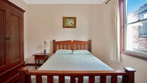 3 bedrooms, WiFi