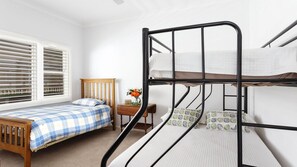 2 bedrooms, WiFi, bed sheets