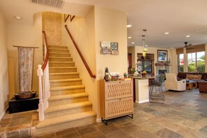 Platt-tv, eldstad, Netflix och Hulu