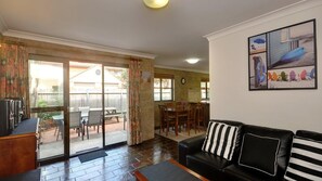 Téléviseur, lecteur de DVD