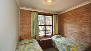 3 bedrooms - Close To The Main Surf Beach (Hawks Nest)