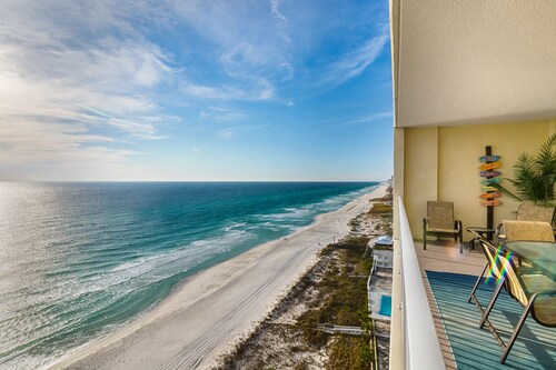 Syksyn päivämäärät saatavana!  Beachfront Condo kauniisti päivitetty Beach Service