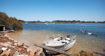 4 Rio Vista! - spectacular views of the Myall River