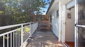 Outdoor dining - Barnacle - Pet Friendly (Winda Woppa)