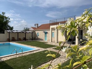 Utomhuspool