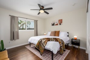 3 bedrooms, desk, travel crib, free WiFi