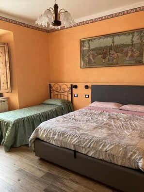 2 chambres, Wi-Fi gratuit, draps fournis
