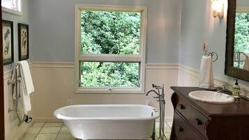 Bathtub, hair dryer, heated floors, towels
