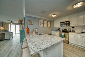 Fridge, microwave, oven, stovetop - Seychelles NEW REMODEL!!! Wrap Around Balcony (Panama City Beach)