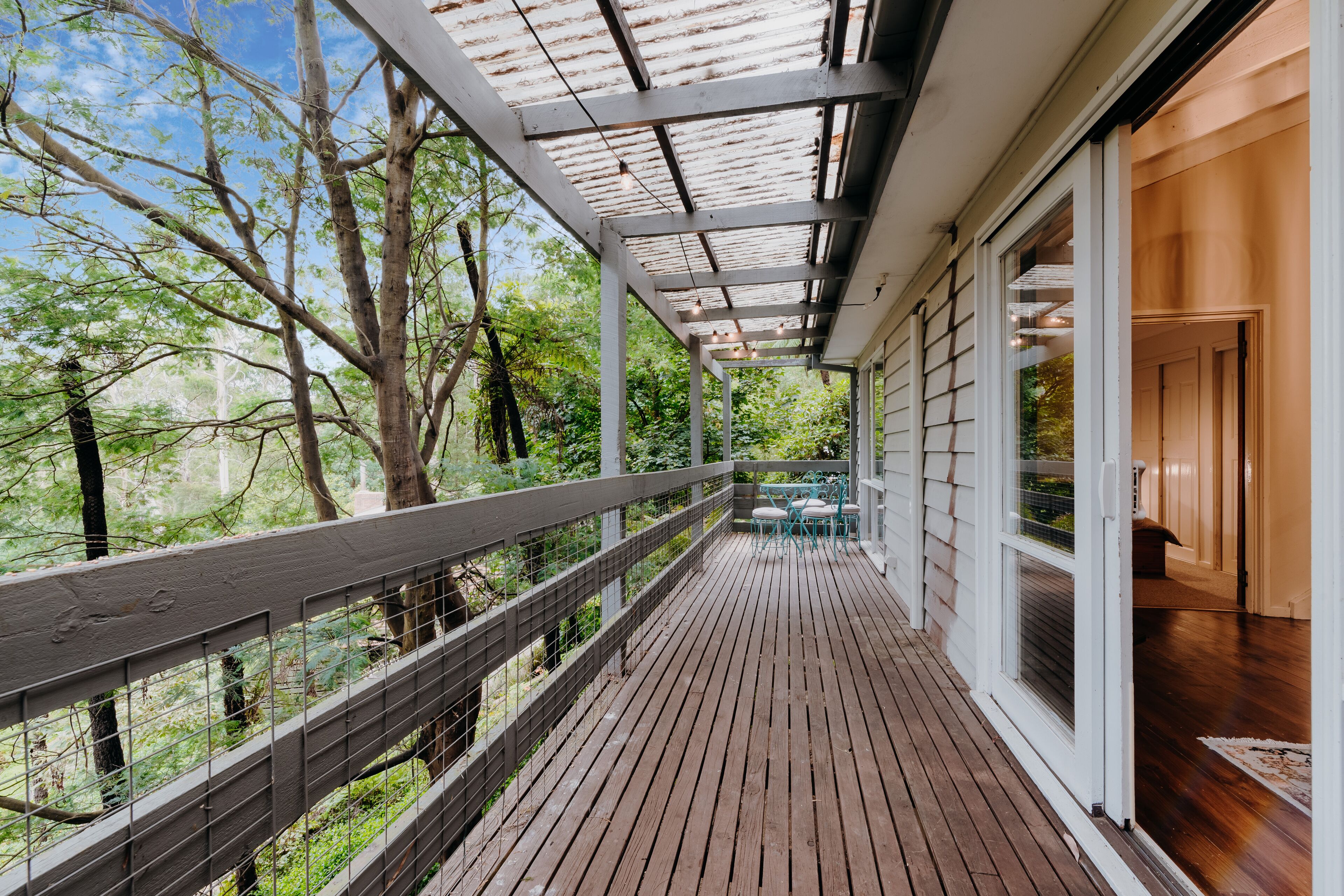 Tranquil hideaway in the rainforest — image 19