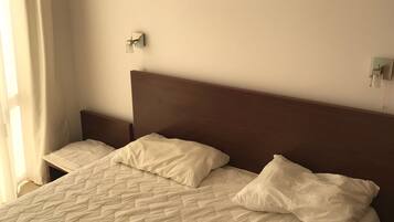 3 Schlafzimmer, Zimmersafe, Bügeleisen/Bügelbrett, WLAN