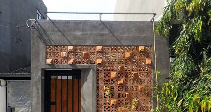 KEN'S HOMESTAY - A cozy, beautiful and private house.