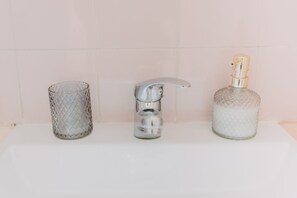 Bathtub, hair dryer
