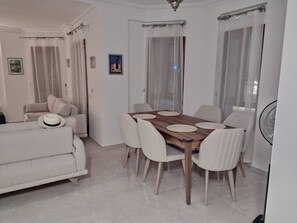 Dining - Charming 3/4 bedroomed Villa with private pool and stunning rooftop terrace (Kalkan)