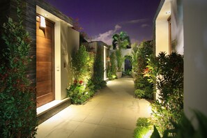 تفاصيل الفندق من الخارج