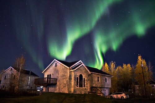 Aurora View House in Town 极光盛宴别墅4卧3卫