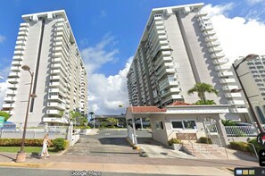 Exterior - #TheCoralBeachBum (Cangrejo Arriba)