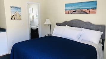 Studio Suite, 1 giường cỡ king | Màn/rèm cản sáng, truy cập Internet không dây miễn phí, bộ trải giường