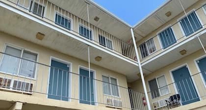 Thunderbird Motel
