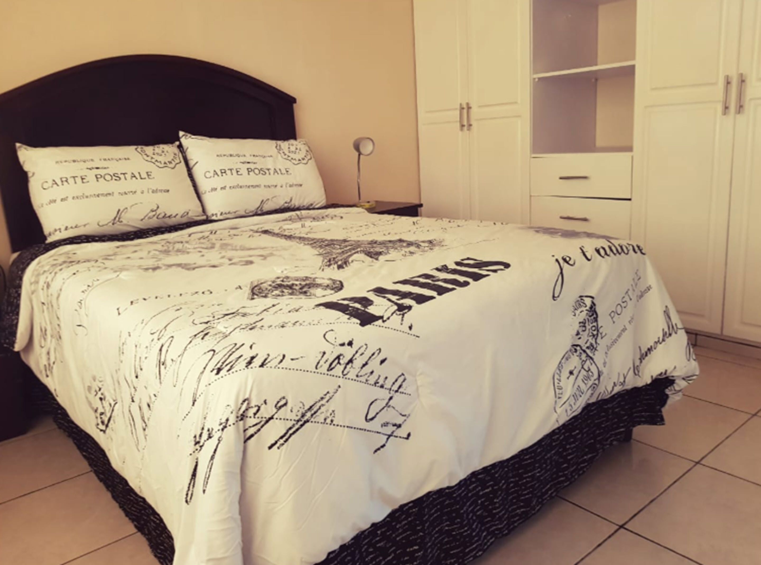 Spacious House, 4 Bedrooms | Iron/ironing board, free WiFi, bed sheets
