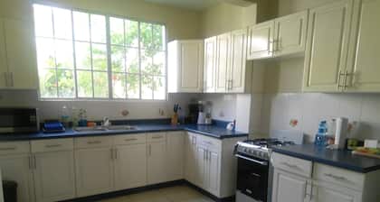Entire House Spacious and Elegant