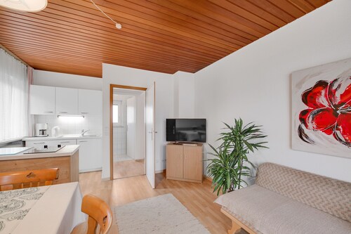 Apartment 'Wennesz 1' mit Bergblick, Gemeinschaftsgarten und WLAN