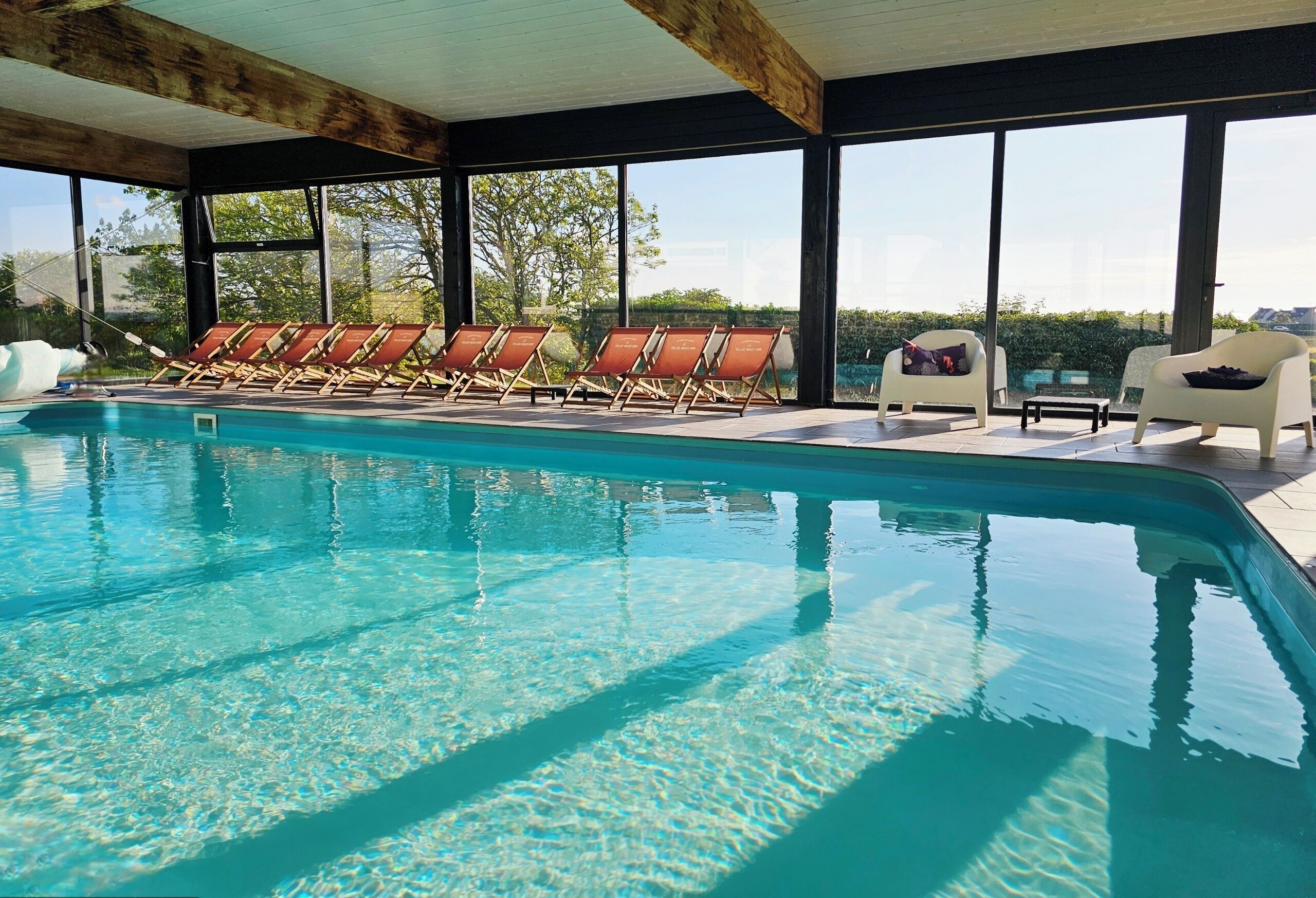 Piscine couverte, piscine chauffée