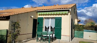 Housse between the Pornic golf course  and the sea