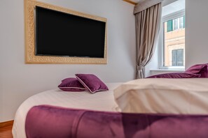 3 bedrooms, in-room safe, iron/ironing board, travel cot - SPANISH STEPS Extra Luxury Apartment (Roma)