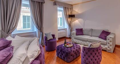 SPANISH STEPS Extra Luxury Apartment