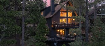 Lake Arrowhead mountain chalet in the treetops with lake view